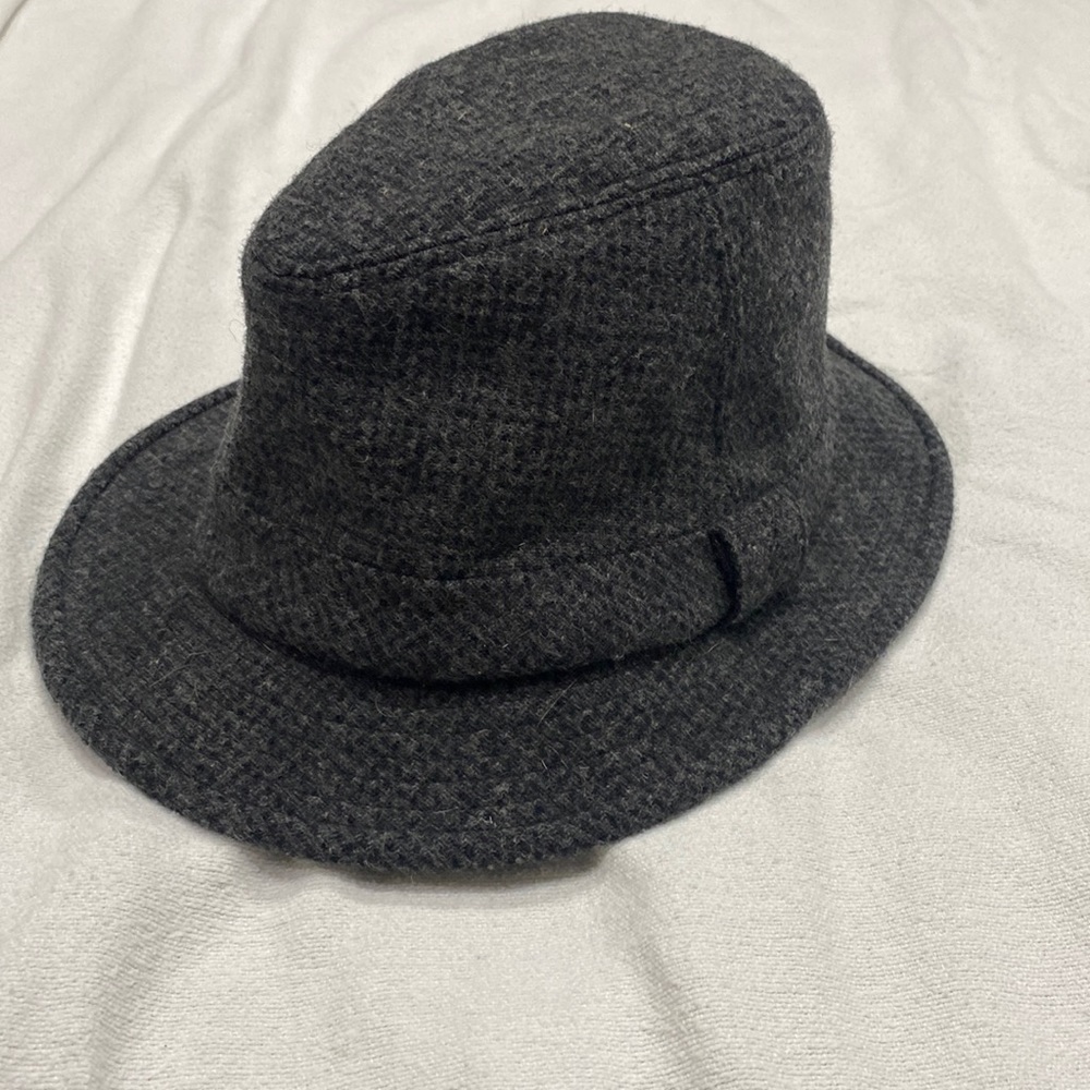 Used Men’s Jos. A Bank Fedora